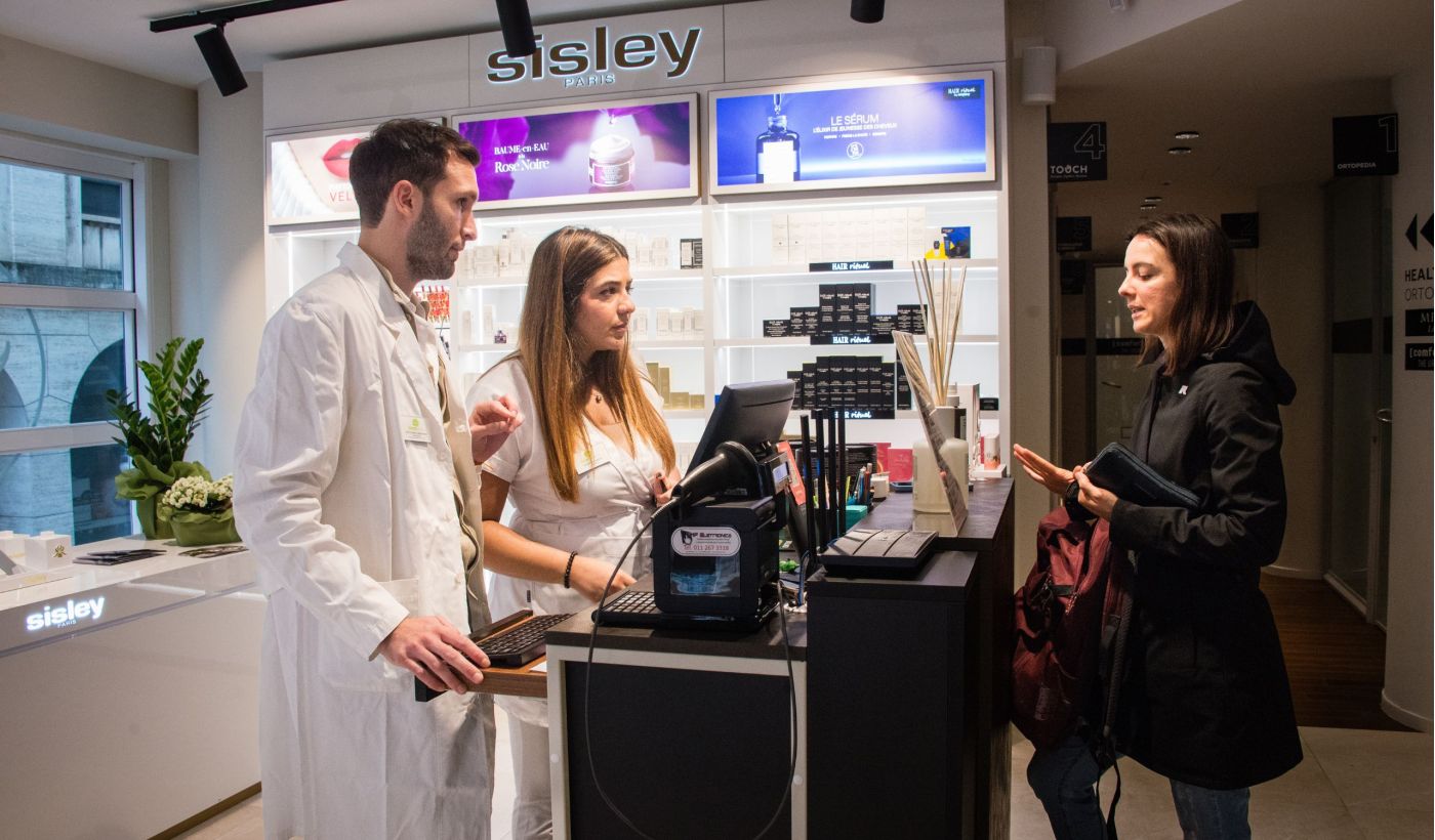 Al lavoro in Farmacia Vecco Torino